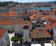 Trogir izlet iz Podgore